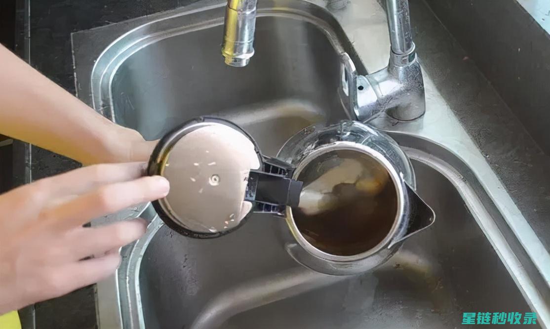 水壶水垢？试试这个简单的清洁方法 (水壶水垢如何)